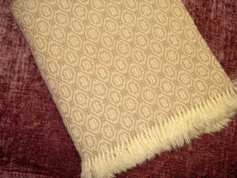 double_rosenkransen_beige.jpg