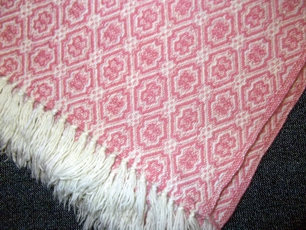 Click to see close-up Double Rosenkransen pink